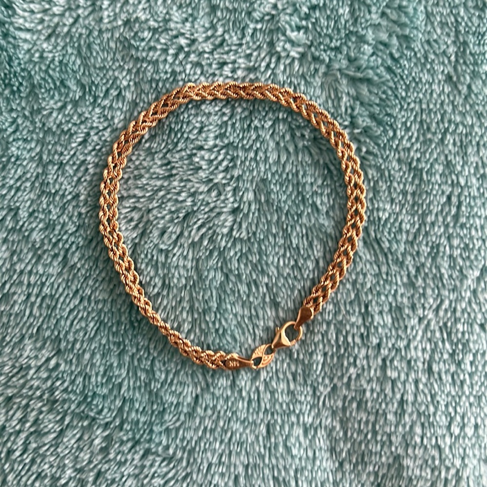 14kt. yellow gold bracelet